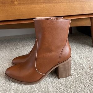 Universal Thread Bootie